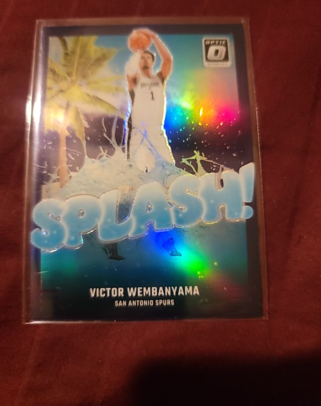 2024-25 Panini Donruss Optic #4 Victor Wembanyama Splash Purple Prizm — front