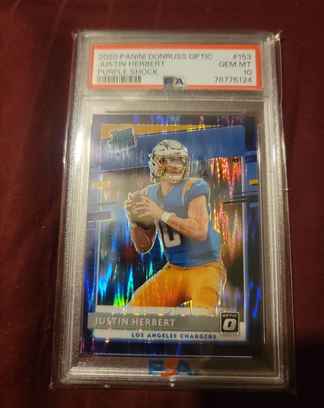 2020 Panini Donruss Optic #153 Justin Herbert Purple Shock — front