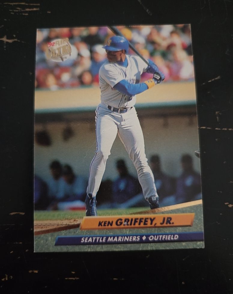 1992 Fleer Ultra #123 Ken Griffey, Jr. — front