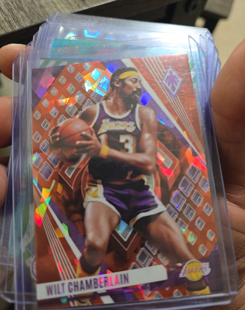 2023-24 Panini Phoenix #34 Wilt Chamberlain Phoenix Red Ice — front