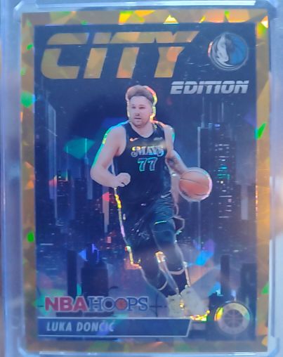 2023-24 Panini NBA Hoops Premium Stock City Edition #23 Luka Dončić — front