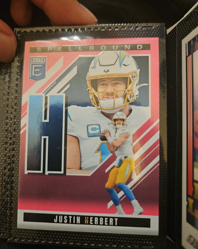 2025 Panini Donruss Elite #34 Justin Herbert Spellbound — front