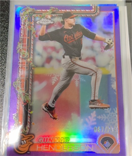 2025 Topps Chrome Holiday #067 Gunnar Henderson — front
