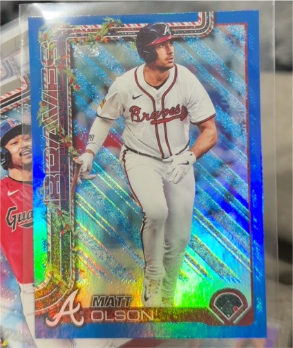 2025 Topps Holiday #H15 Matt Olson — front