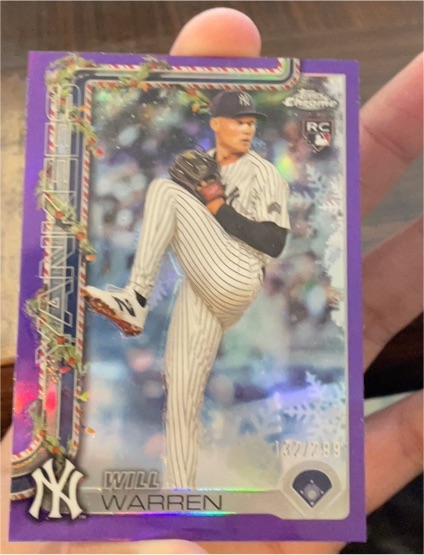 2025 Topps Holiday #H16 Will Warren — front