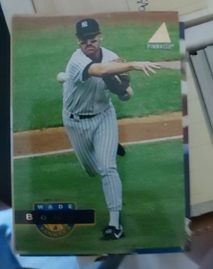 1994 Pinnacle #31 Wade Boggs — front