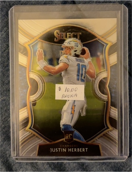 2020 Panini Select #44 Justin Herbert Concourse Rookie Card — front