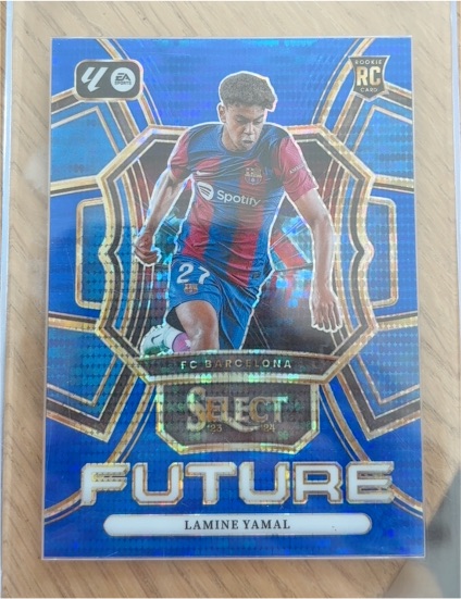 2023-24 Panini Select La Liga #22 Lamine Yamal Future Peacock Rookie — front