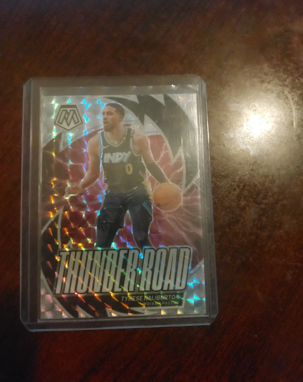 2023-24 Panini Mosaic Thunder Road #18 Tyrese Haliburton — front