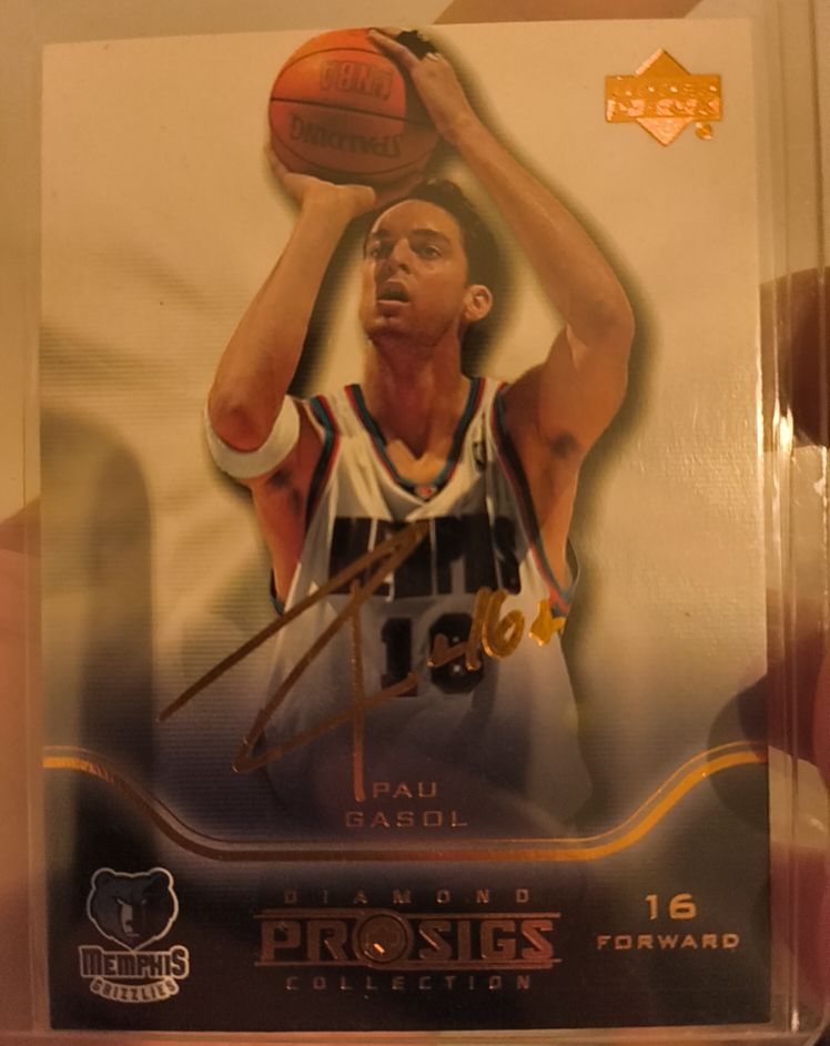 2004-05 Upper Deck Pro Sigs Diamond Collection #40 Pau Gasol — front