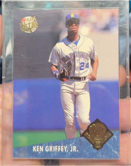 1992 Fleer Ultra Award Winners #22 Ken Griffey Jr. — front