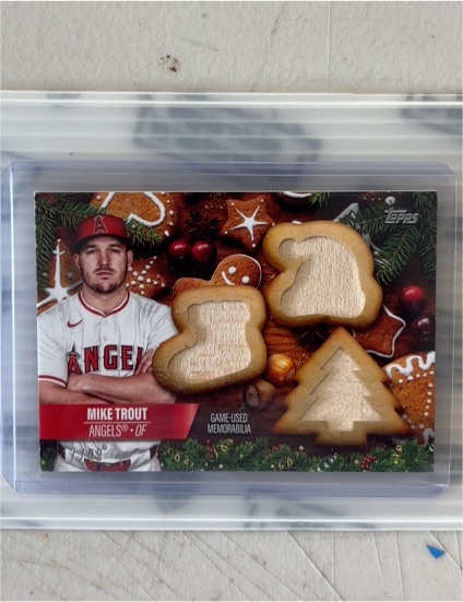 2025 Topps Holiday #HSR-MT Mike Trout — front