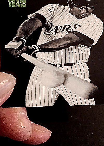 1992 Score #887 Tony Gwynn — front