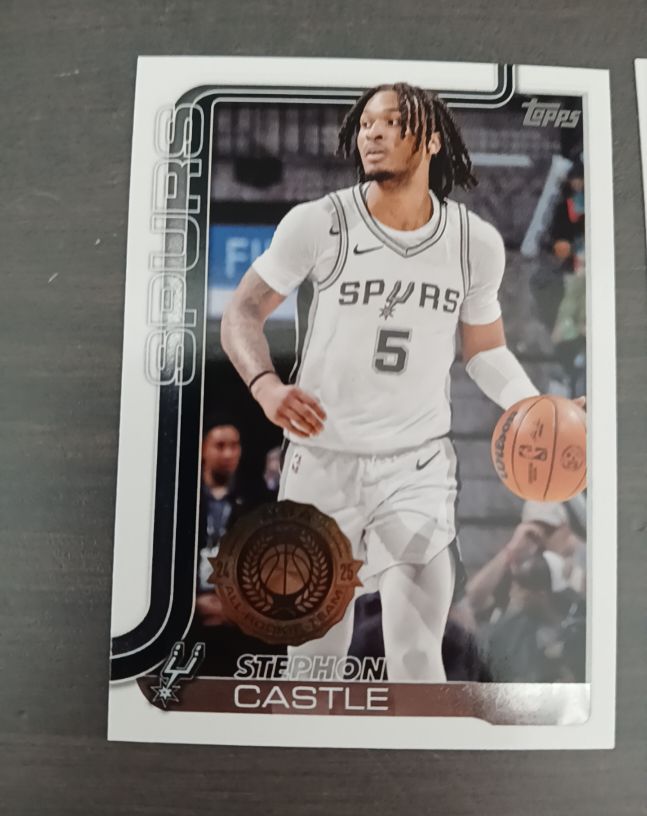 2025-26 Topps #197 Stephon Castle — front