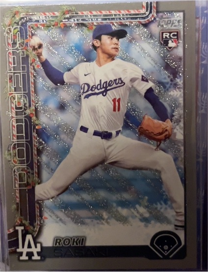2025 Topps Holiday #H23 Roki Sasaki — front