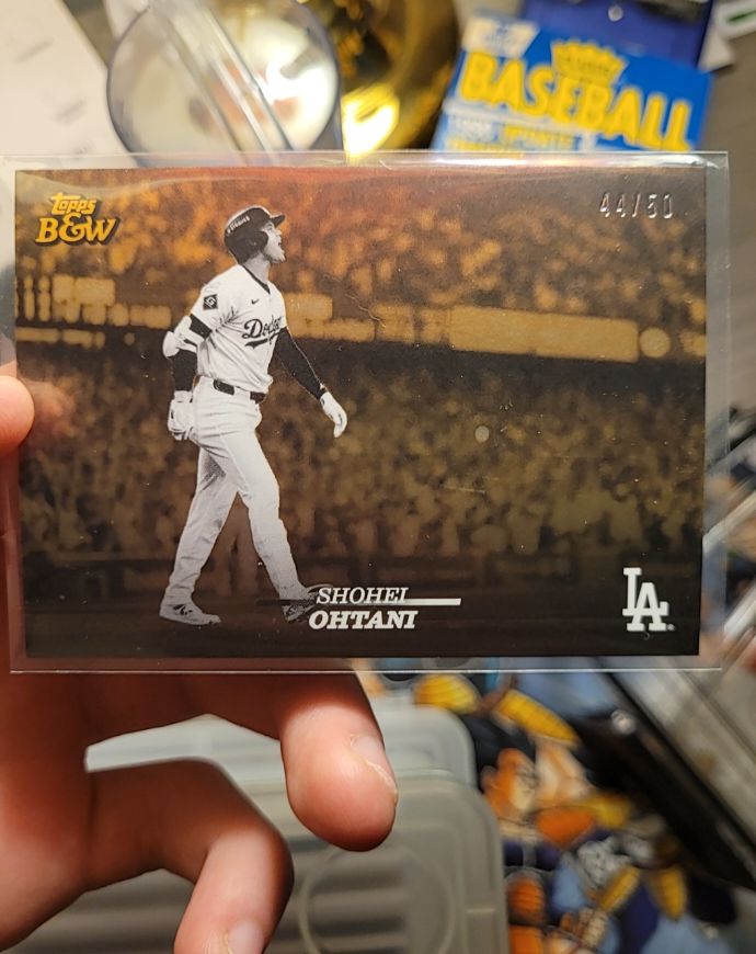 2024 Topps Black & White #44 Shohei Ohtani — front