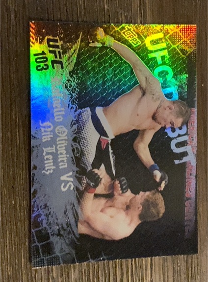 2010 Topps UFC Main Event #103 Rafaello Oliveira vs Nik Lentz — front