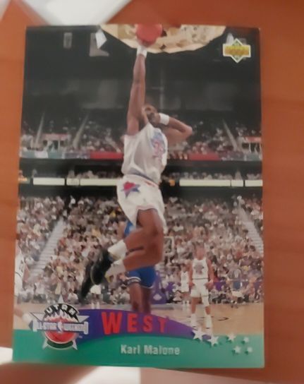 1992-93 Upper Deck #434 Karl Malone — front
