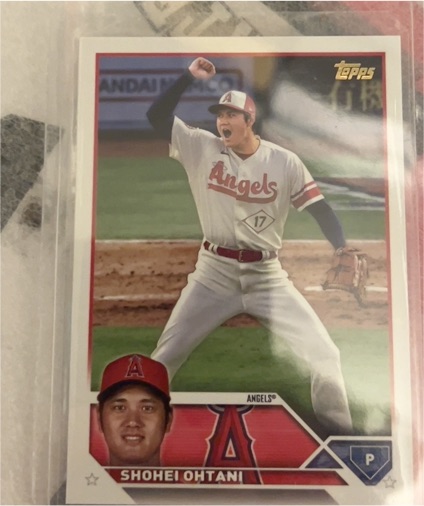 2023 Topps #17 Shohei Ohtani — front