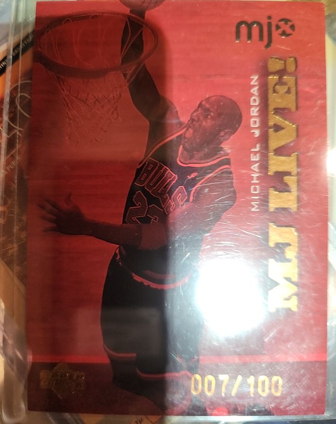 1999 Upper Deck MVP MJ Exclusives Michael Jordan #195 — front