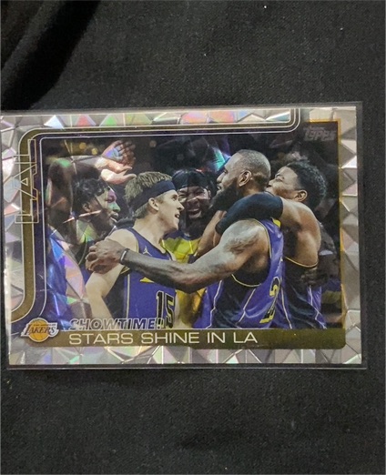 2025-26 Topps Basketball #293 LeBron James Showtime Stars Shine In LA — front