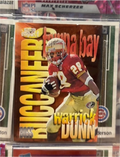1997 SkyBox Impact Boss #9 Warrick Dunn — front