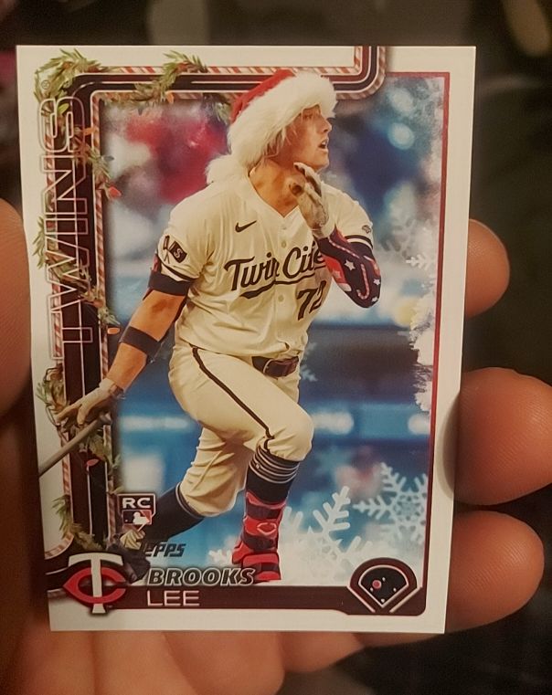 2025 Topps Holiday #H13 Brooks Lee — front