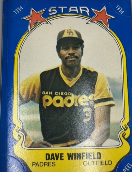 1981 Fleer Star Stickers #25 Dave Winfield — front