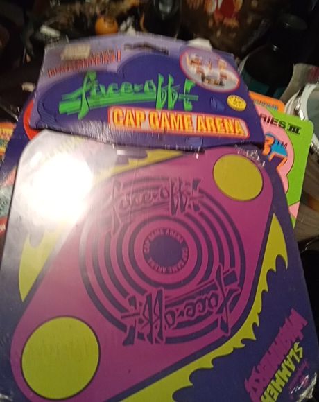 1994 Imperial Toys Slammer Whammers Face-Off Cap Game Arena — front