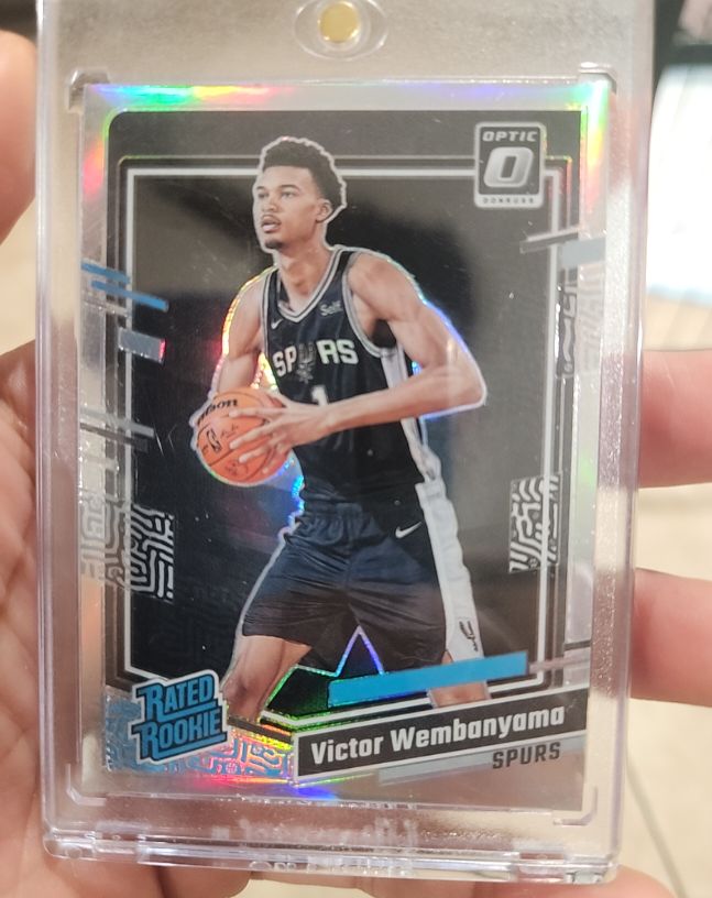 2023-24 Panini Donruss Optic #225 Victor Wembanyama — front