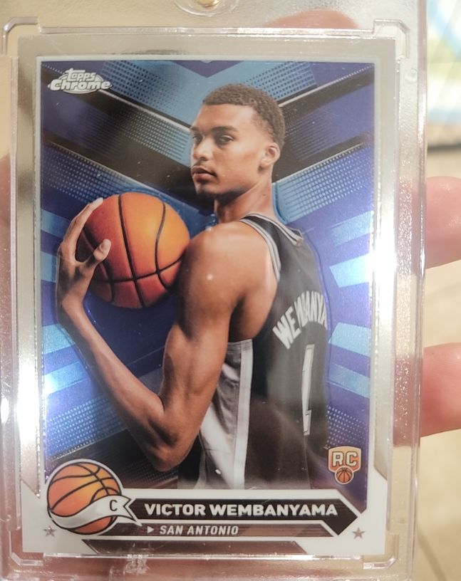 2023-24 Topps Chrome #1 Victor Wembanyama — front