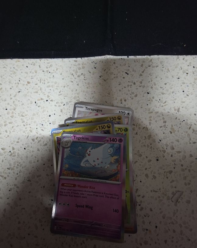 2023 Pokémon TCG Surging Sparks #072 Togekiss — front