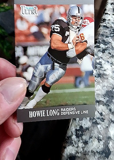 1991 Fleer Ultra #81 Howie Long — front