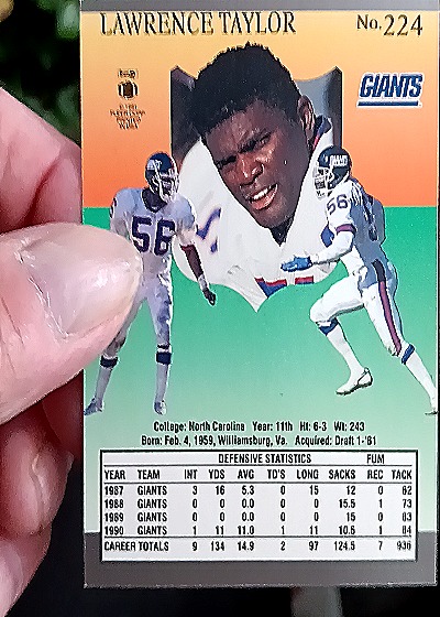 1991 Fleer Ultra #224 Lawrence Taylor — back