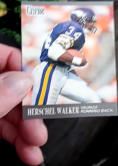 1991 Fleer Ultra #202 Herschel Walker — front
