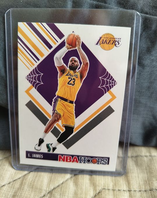 2024-25 Panini Haunted Hoops Tribute #282 LeBron James — front