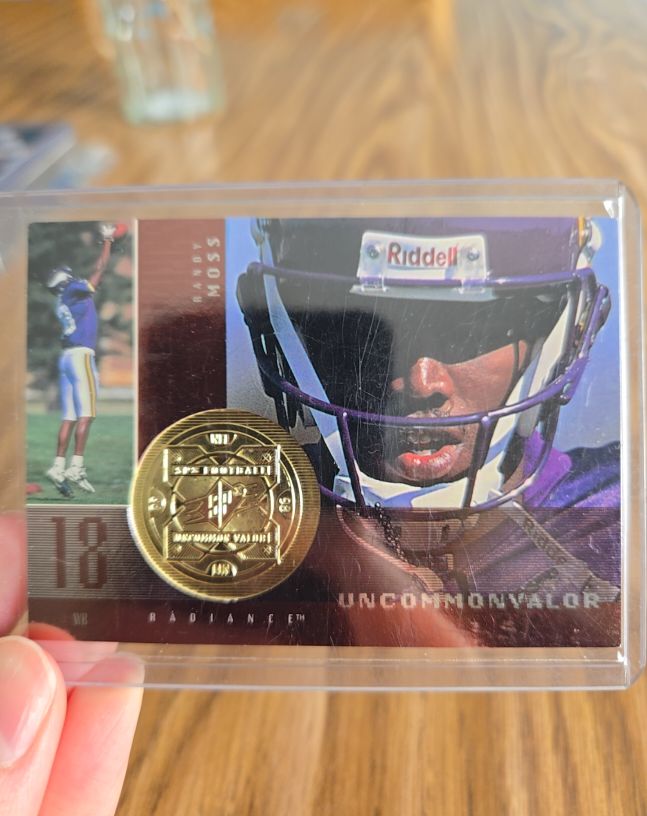 1998 Upper Deck SPx #369 Randy Moss Uncommon Valor Radiance — front
