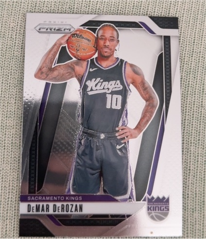2024-25 Panini Prizm #117 DeMar DeRozan — front