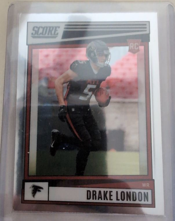 2022 Panini Chronicles Score #379 Drake London — front