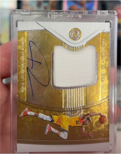 2018-19 Panini Opulence #Precious Swatch Sig Zach LaVine — front