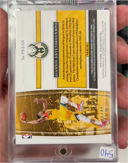 2019-20 Panini Opulence #1 Giannis Antetokounmpo — front