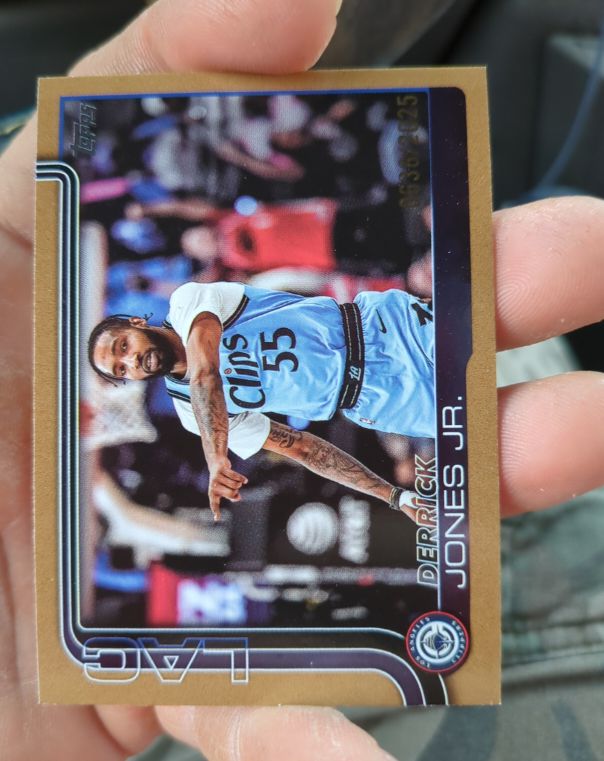 2025 Topps Basketball #148 Derrick Jones Jr. — front