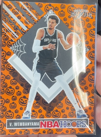 2024-25 Panini Haunted Hoops #285 Victor Wembanyama — front
