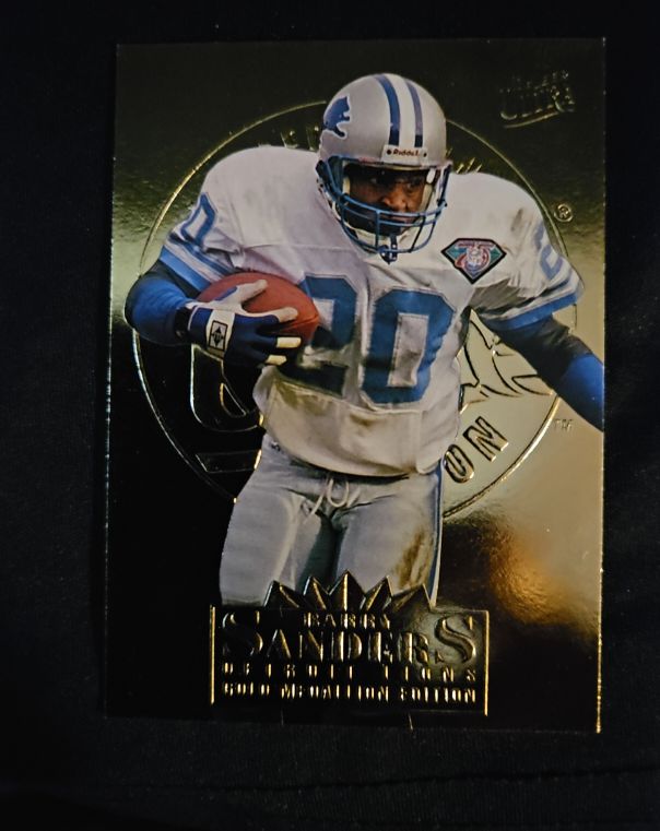 1995 Fleer Ultra #107 Barry Sanders — front