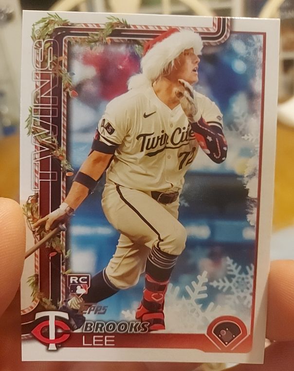 2025 Topps Holiday #H13 Brooks Lee — front