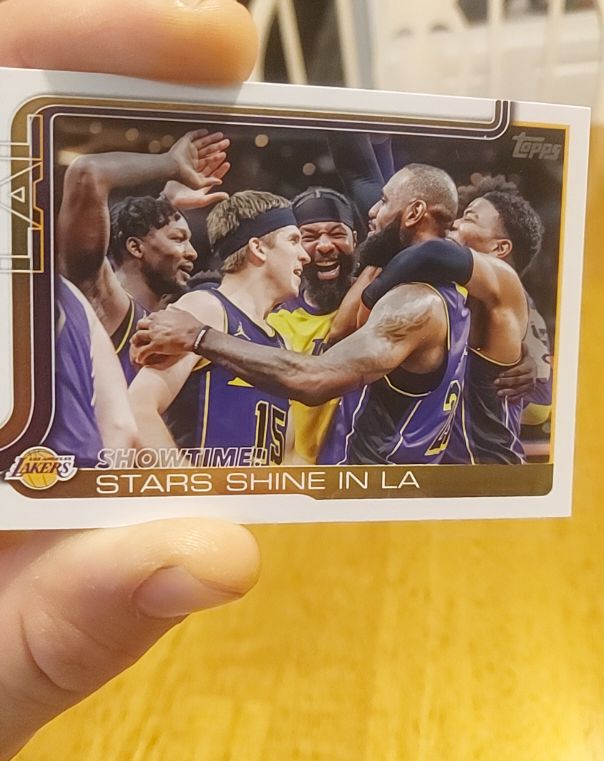 2025-26 Topps #293 Showtime! Stars Shine In LA Los Angeles Lakers — front