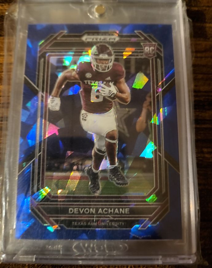 2023 Panini Prizm Draft Picks #117 Devon Achane — front