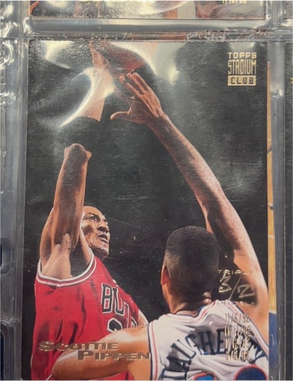 1993-94 Topps Stadium Club #103 Scottie Pippen — front