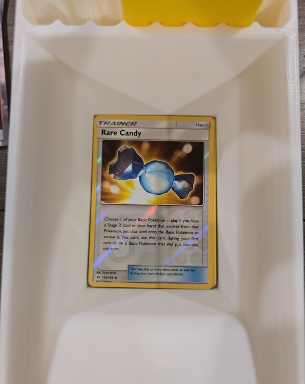 2022 Pokémon Scarlet & Violet #129 Rare Candy — front