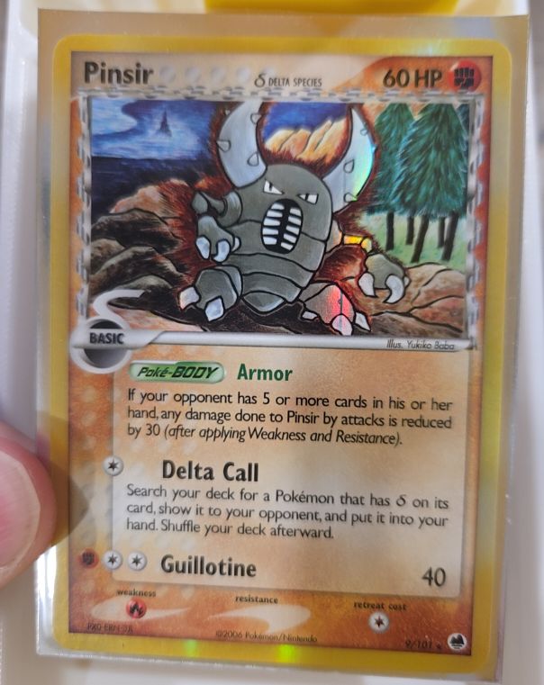 2006 Pokemon EX Dragon Frontiers #9 Pinsir — front